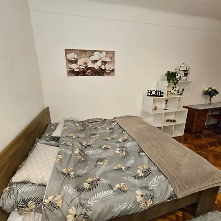 Pet Friendly 2bdr Lägenhet *