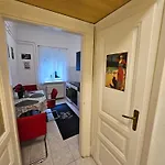 Pet Friendly 2bdr Apartment