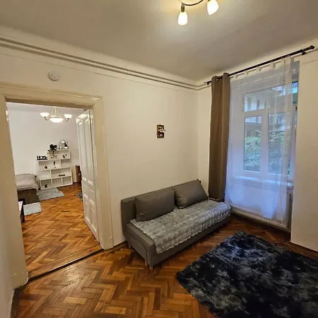 Pet Friendly 2bdr * Budapest