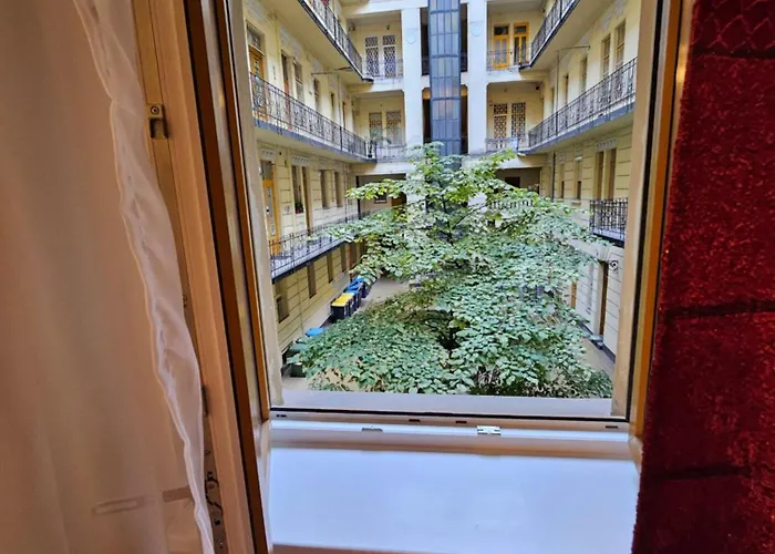Pet Friendly 2bdr Budapest
